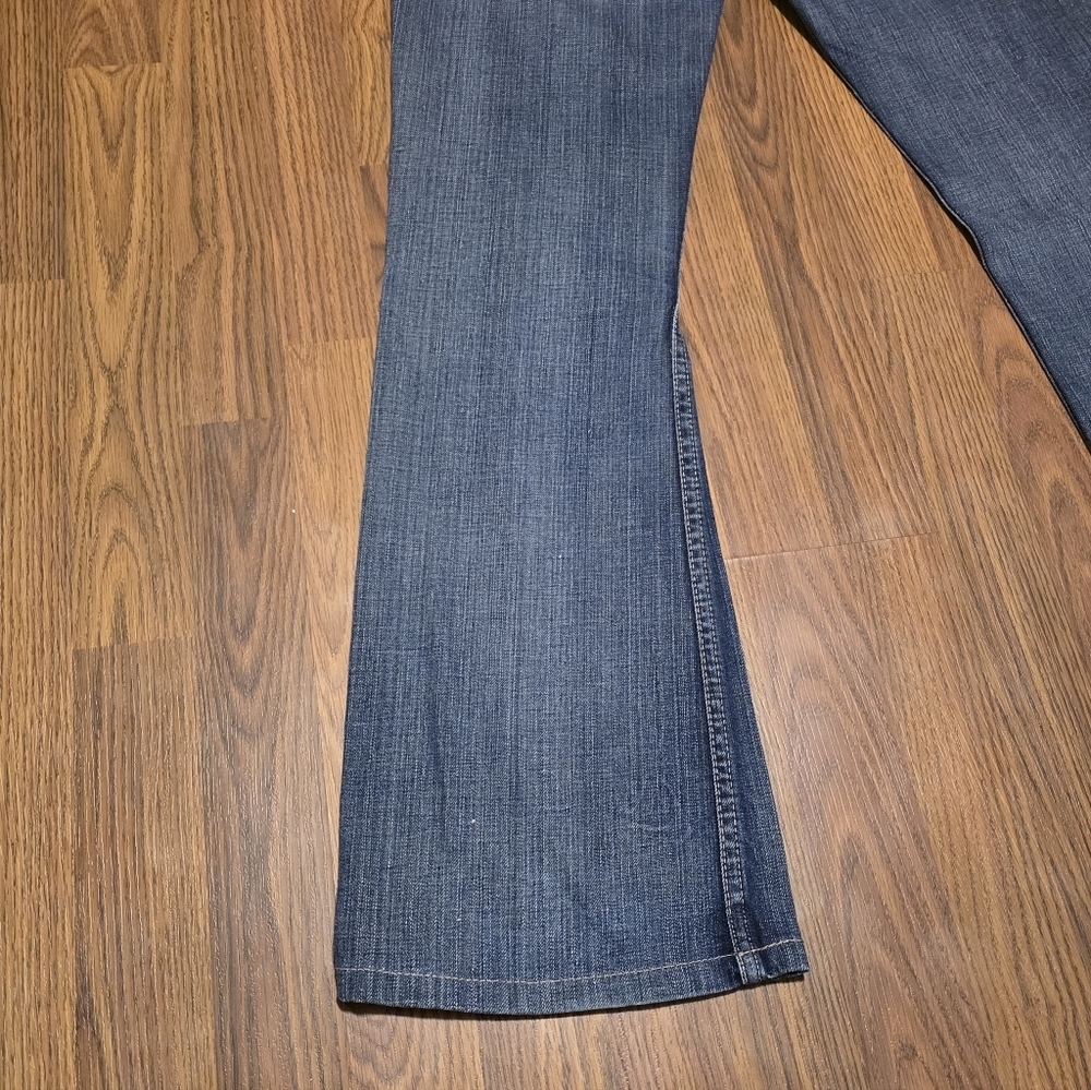 BKE Womens Grace Distressed Flare Jeans Size 29x32 Blue Denim Y2K E75 - Picture 10 of 13